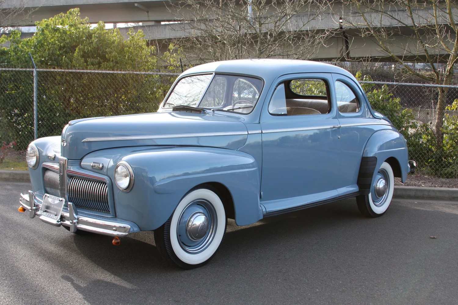 洋楽 Fordirelifesake 586 - 1942 Ford Deluxe 2 Door Club Coupe *NO RESERVE* — Lucky